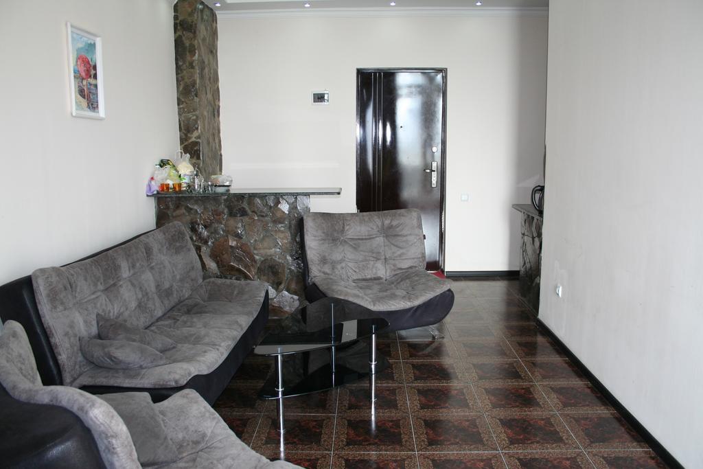 Apartment Miracle Batoumi Extérieur photo