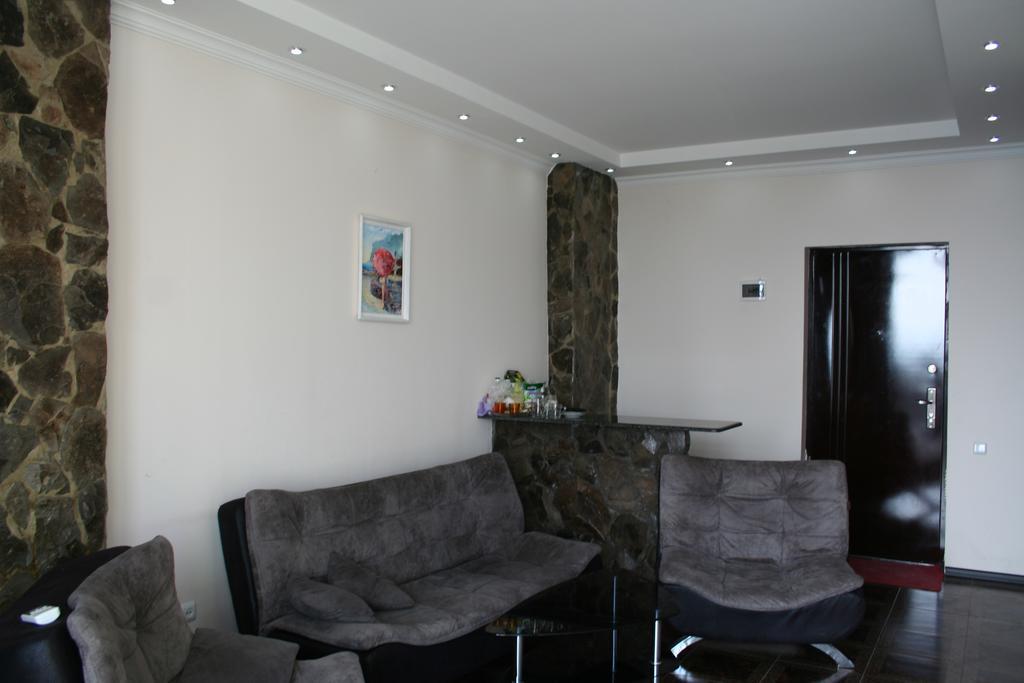 Apartment Miracle Batoumi Extérieur photo
