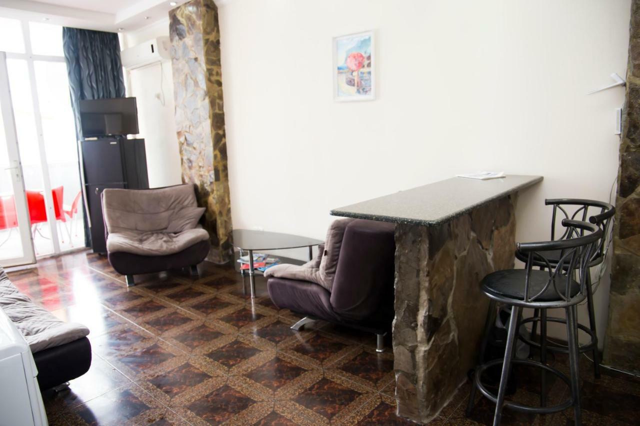 Apartment Miracle Batoumi Extérieur photo