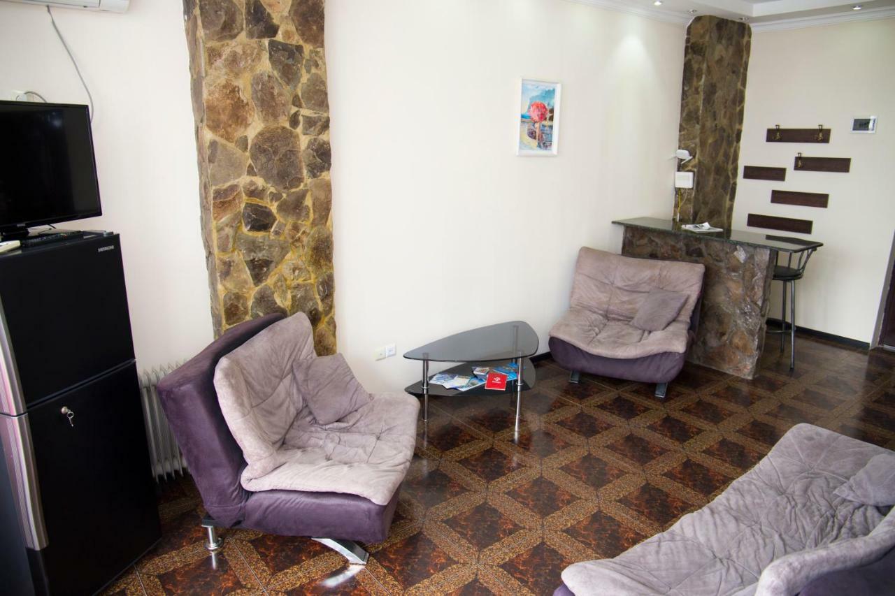Apartment Miracle Batoumi Extérieur photo